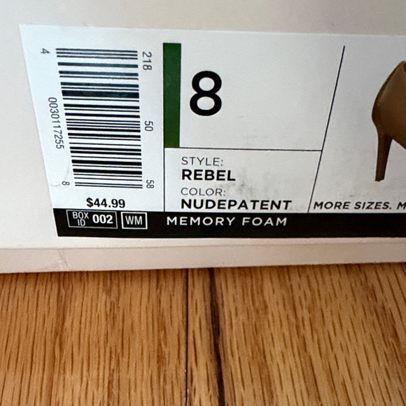 LC Lauren Conrad Women's Tan Heels - Picture 2 of 7